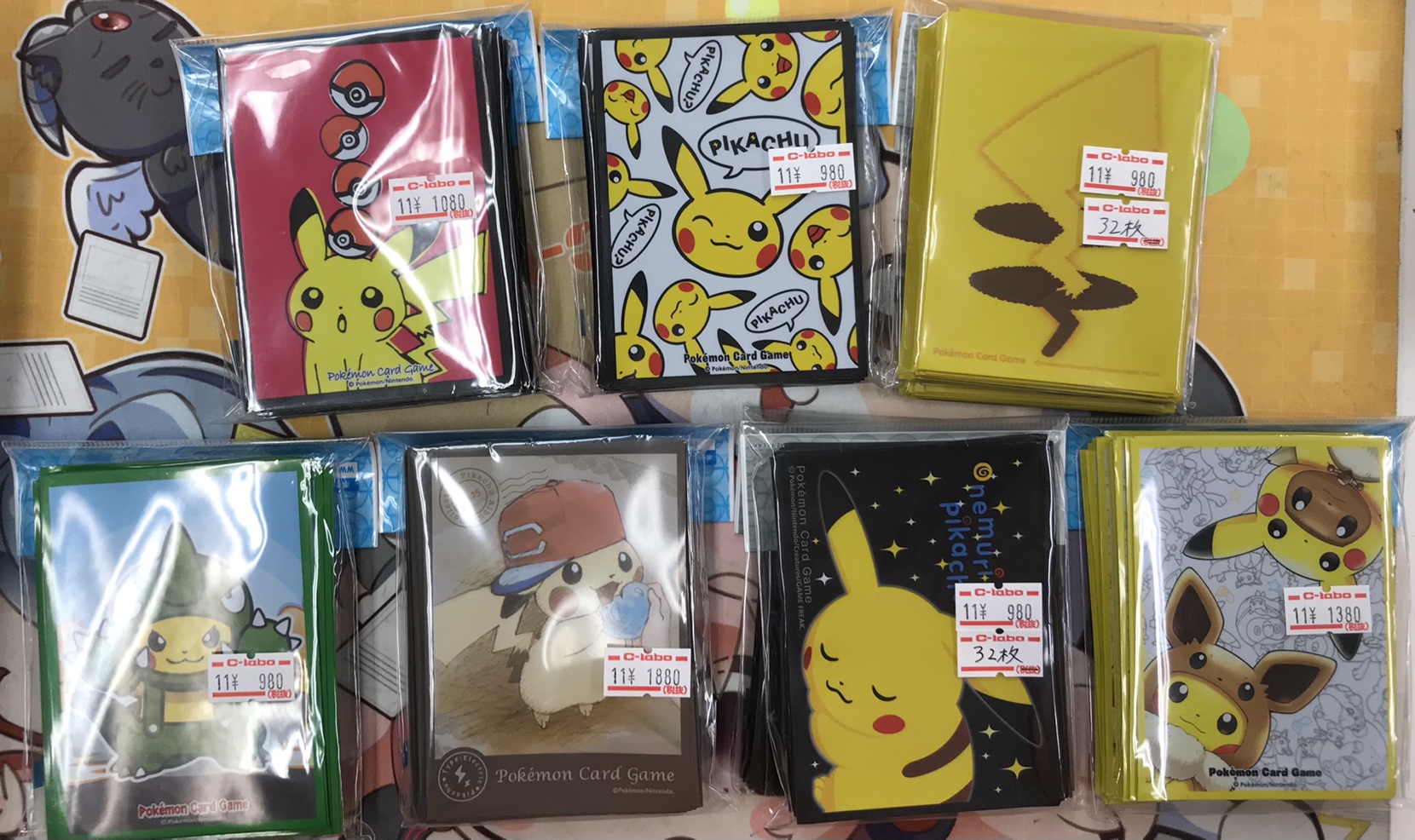 ポケカ】ピカチュウやリーリエなど人気スリーブ大量入荷!!店内のポケカ